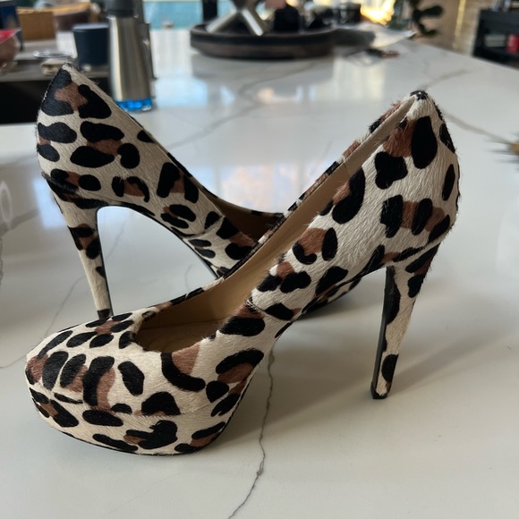 Diane Von Furstenburg platform pony hair heels, size 8.5, never worn outside. - Picture 1 of 3